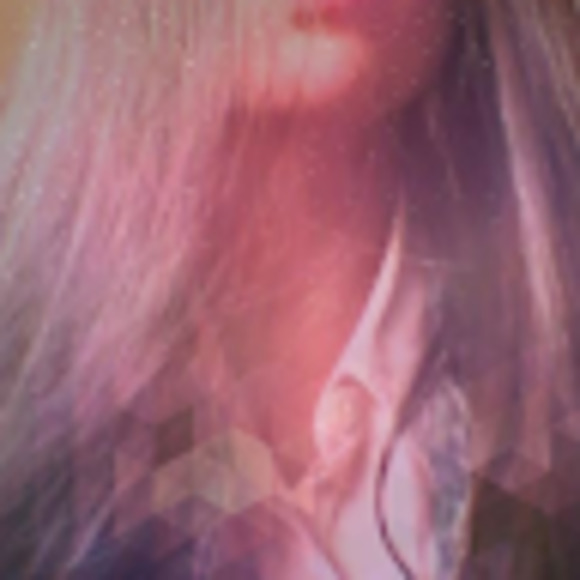 Meet your Posher, Dafne - Picture 1 of 1